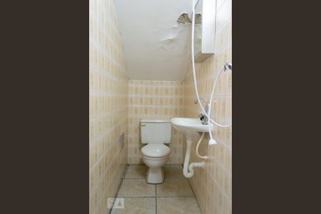 Casa à venda com 210m², 3 quartos e 2 vagasBanheiro de Serviço