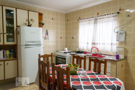 Casa à venda com 210m², 3 quartos e 2 vagasCozinha