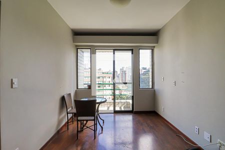 Sala de apartamento para alugar com 1 quarto, 42m² em São Pedro, Belo Horizonte
