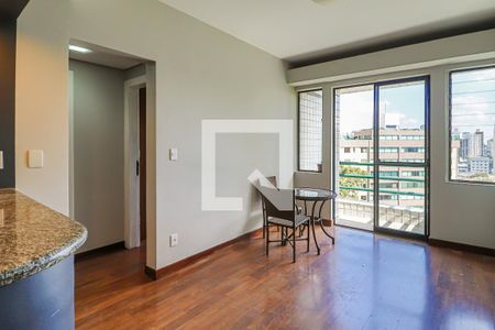 Sala de apartamento para alugar com 1 quarto, 42m² em São Pedro, Belo Horizonte