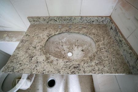 Apartamento à venda com 72m², 3 quartos e 2 vagasBanheiro