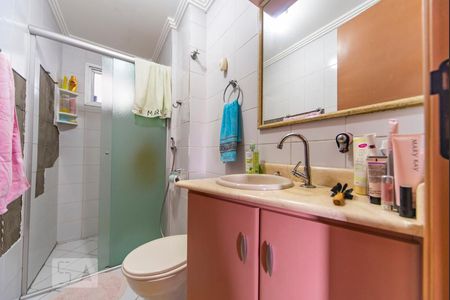 Banheiro  de apartamento à venda com 3 quartos, 70m² em Vila Bela Vista, Santo André