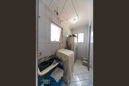 Apartamento à venda com 70m², 3 quartos e 1 vagaÁrea de Serviço 