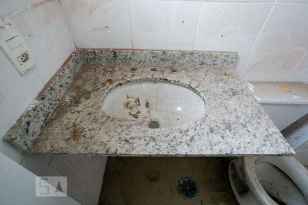 Apartamento à venda com 95m², 4 quartos e 2 vagasBanheiro