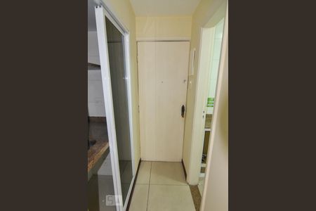 Sala/Quarto de kitnet/studio à venda com 1 quarto, 45m² em Centro, Rio de Janeiro