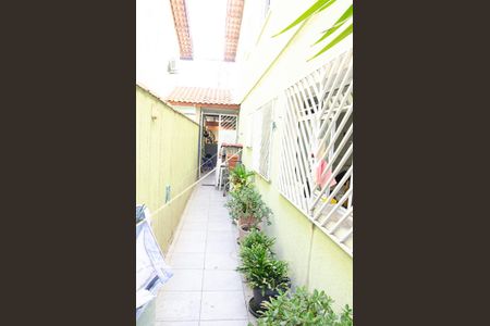 Casa à venda com 136m², 3 quartos e 2 vagasQuintal lateral