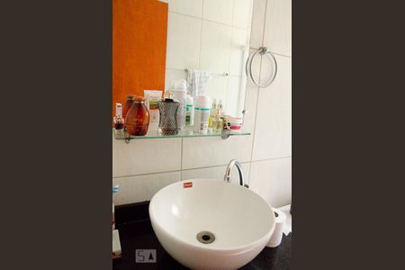 Casa à venda com 136m², 3 quartos e 2 vagasBanheiro da Suíte 3