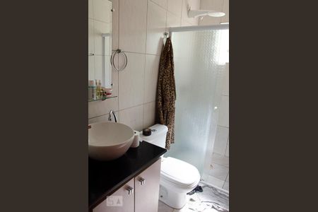 Casa à venda com 136m², 3 quartos e 2 vagasBanheiro da Suíte 3