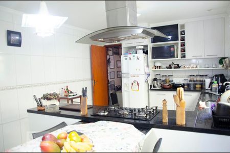 Casa à venda com 136m², 3 quartos e 2 vagasCopa - Cozinha