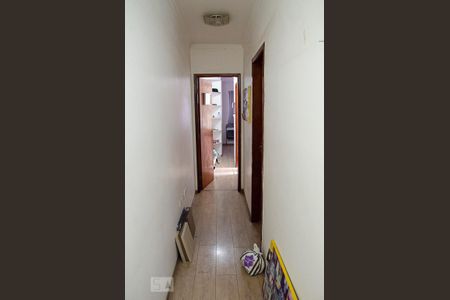 Casa à venda com 136m², 3 quartos e 2 vagasCorredor
