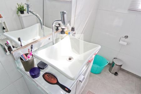 Casa à venda com 150m², 3 quartos e 1 vaga Casa à venda com 150m², 3 quartos e 1 vagaBanheiro