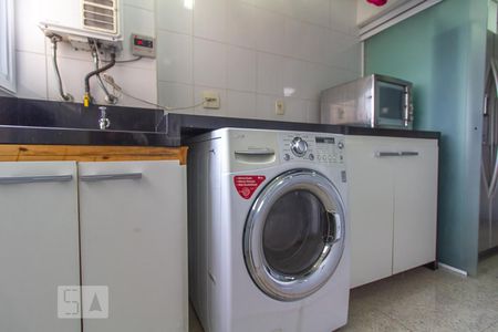 Apartamento à venda com 104m², 3 quartos e 2 vagasLavanderia