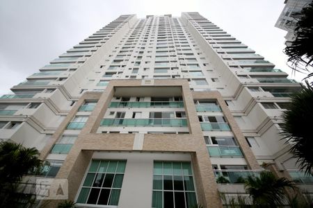 Apartamento para alugar com 75m², 2 quartos e 2 vagasFachada 