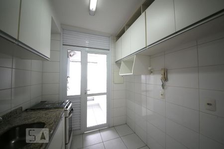 Apartamento para alugar com 75m², 2 quartos e 2 vagasCozinha 