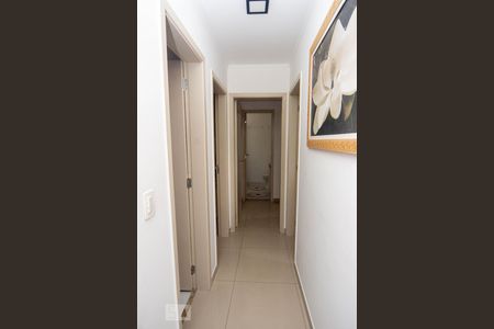 Corredor de apartamento para alugar com 3 quartos, 73m² em Vila Andrade, São Paulo