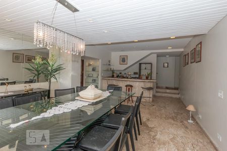Sala de Jantar de casa à venda com 3 quartos, 769m² em Jardim Prudência, São Paulo