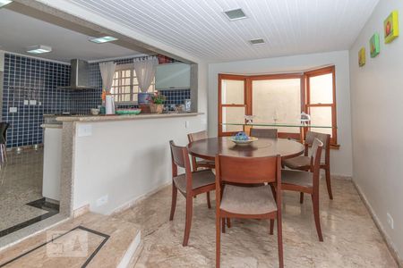 Casa à venda com 769m², 3 quartos e 5 vagasCopa