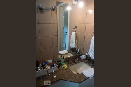 Apartamento à venda com 125m², 3 quartos e 2 vagas Apartamento à venda com 125m², 3 quartos e 2 vagasBanheiro