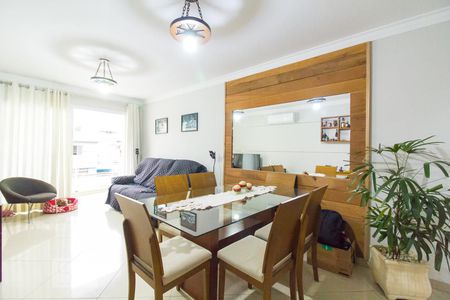 Sala de Jantar de casa à venda com 3 quartos, 160m² em Vila Carbone, São Paulo