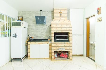 Casa à venda com 160m², 3 quartos e 4 vagasChurrasqueira