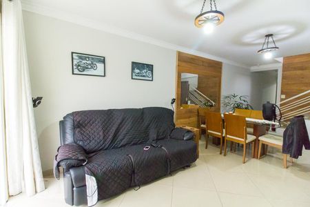 Sala de casa à venda com 3 quartos, 160m² em Vila Carbone, São Paulo