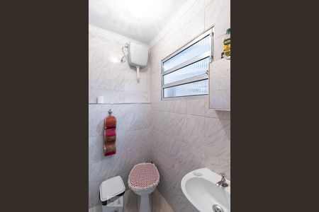 Casa à venda com 280m², 3 quartos e 2 vagas Casa à venda com 280m², 3 quartos e 2 vagasBanheiro 3