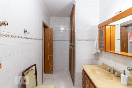 Casa à venda com 280m², 3 quartos e 2 vagas Casa à venda com 280m², 3 quartos e 2 vagasBanheiro da Suíte