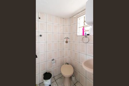 Casa à venda com 280m², 3 quartos e 2 vagas Casa à venda com 280m², 3 quartos e 2 vagasBanheiro do Salão