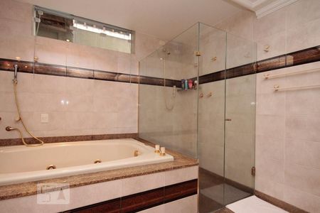 Apartamento à venda com 287m², 3 quartos e 2 vagasBanheiro da Suíte 3