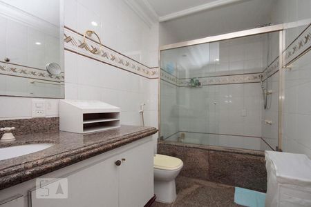 Apartamento à venda com 287m², 3 quartos e 2 vagasBanheiro da Suíte 2