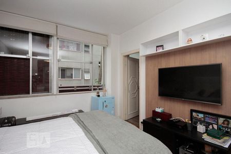 Apartamento à venda com 287m², 3 quartos e 2 vagasSuíte 2