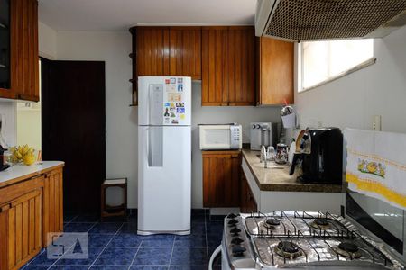 Apartamento à venda com 103m², 2 quartos e 1 vaga Apartamento à venda com 103m², 2 quartos e 1 vagaCozinha