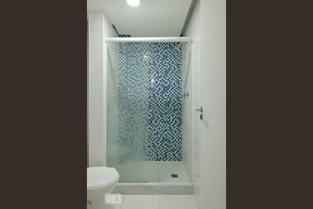 Apartamento à venda com 103m², 2 quartos e 1 vaga Apartamento à venda com 103m², 2 quartos e 1 vagaBanheiro da Suíte