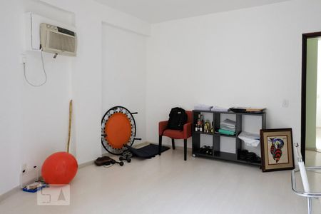 Apartamento à venda com 103m², 2 quartos e 1 vaga Apartamento à venda com 103m², 2 quartos e 1 vagaQuarto 1