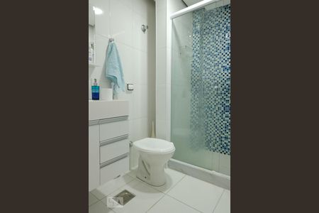 Apartamento à venda com 103m², 2 quartos e 1 vaga Apartamento à venda com 103m², 2 quartos e 1 vagaBanheiro da Suíte