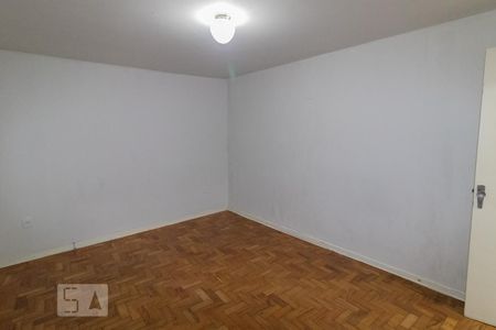 Dormitório de casa para alugar com 1 quarto, 80m² em Parque Maria Domitila, São Paulo