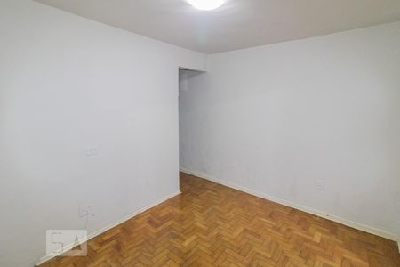 Sala de casa para alugar com 1 quarto, 80m² em Parque Maria Domitila, São Paulo