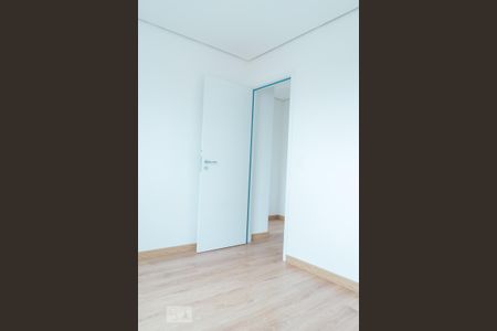 Quarto 1 de apartamento para alugar com 2 quartos, 58m² em Santa Teresinha, São Paulo
