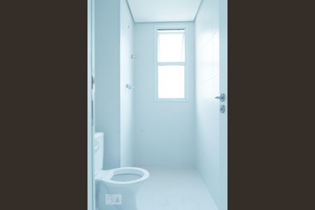 Banheiro de apartamento para alugar com 2 quartos, 58m² em Santa Teresinha, São Paulo
