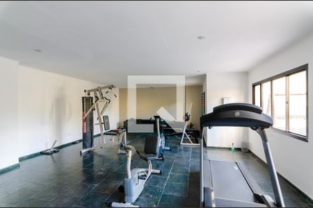 Apartamento à venda com 130m², 3 quartos e 2 vagasÁrea comum - Academia