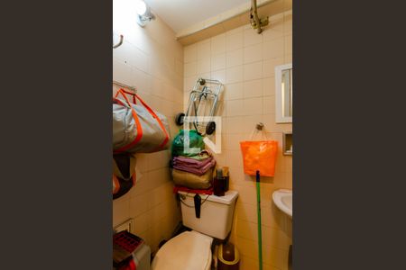 Apartamento à venda com 130m², 3 quartos e 2 vagasBanheiro de Serviço