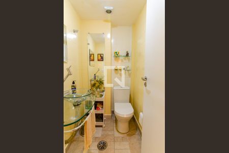 Apartamento à venda com 130m², 3 quartos e 2 vagasLavabo