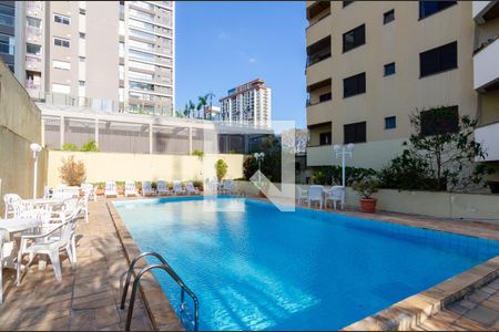 Apartamento à venda com 130m², 3 quartos e 2 vagasÁrea comum - Piscina