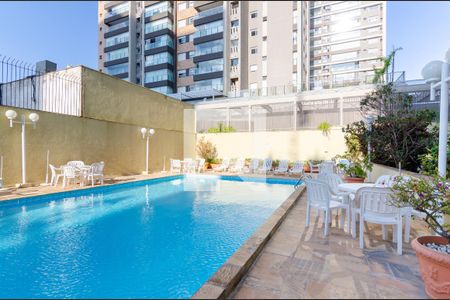 Apartamento à venda com 130m², 3 quartos e 2 vagasÁrea comum - Piscina