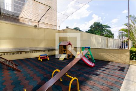 Apartamento à venda com 130m², 3 quartos e 2 vagasÁrea comum - Playground