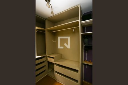 Apartamento para alugar com 67m², 2 quartos e 2 vagasCloset da suíte