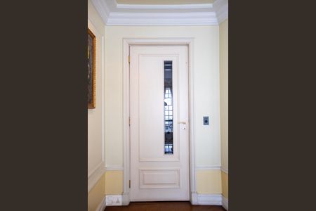 Casa para alugar com 500m², 4 quartos e 3 vagas Casa para alugar com 500m², 4 quartos e 3 vagasElevador