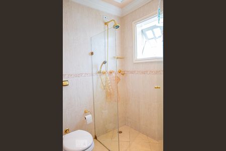 Casa para alugar com 500m², 4 quartos e 3 vagas Casa para alugar com 500m², 4 quartos e 3 vagasBanheiro do Quarto 2