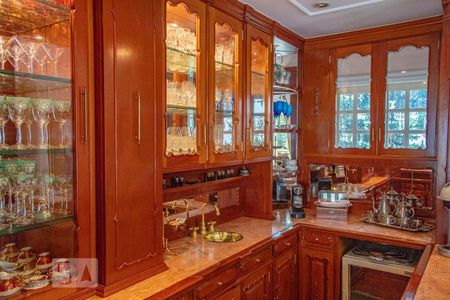 Casa para alugar com 500m², 4 quartos e 3 vagas Casa para alugar com 500m², 4 quartos e 3 vagasBar