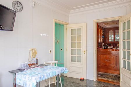 Casa para alugar com 500m², 4 quartos e 3 vagas Casa para alugar com 500m², 4 quartos e 3 vagasCopa